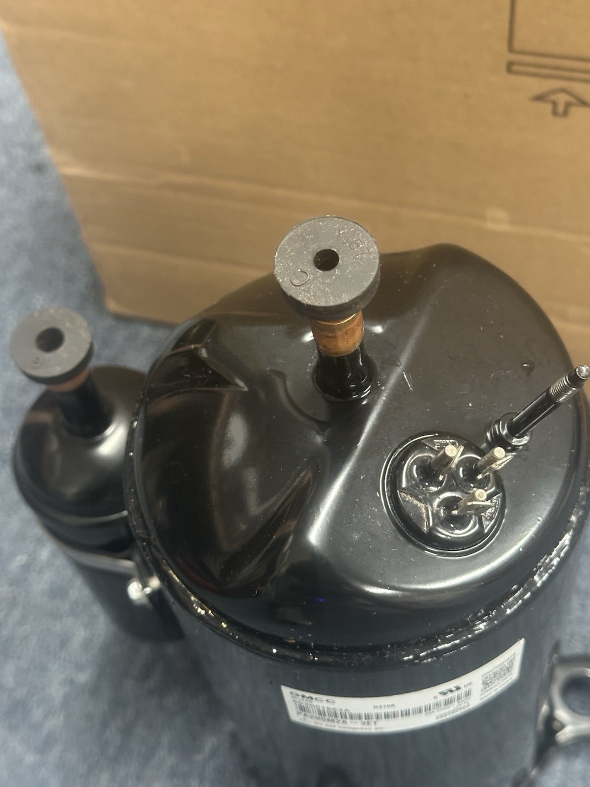 GMCC ( AC ) Compressor 220v Rotary Part # PA205M2A