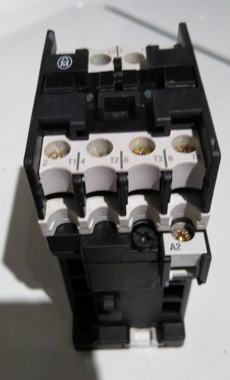 Moeller Electrical Contactor – DIL00 M4-G 24V DC