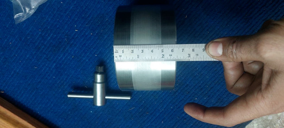 NEW 4″ Round Magnetic Chuck–fine pole 100mm Round magnetic chuck with T handle