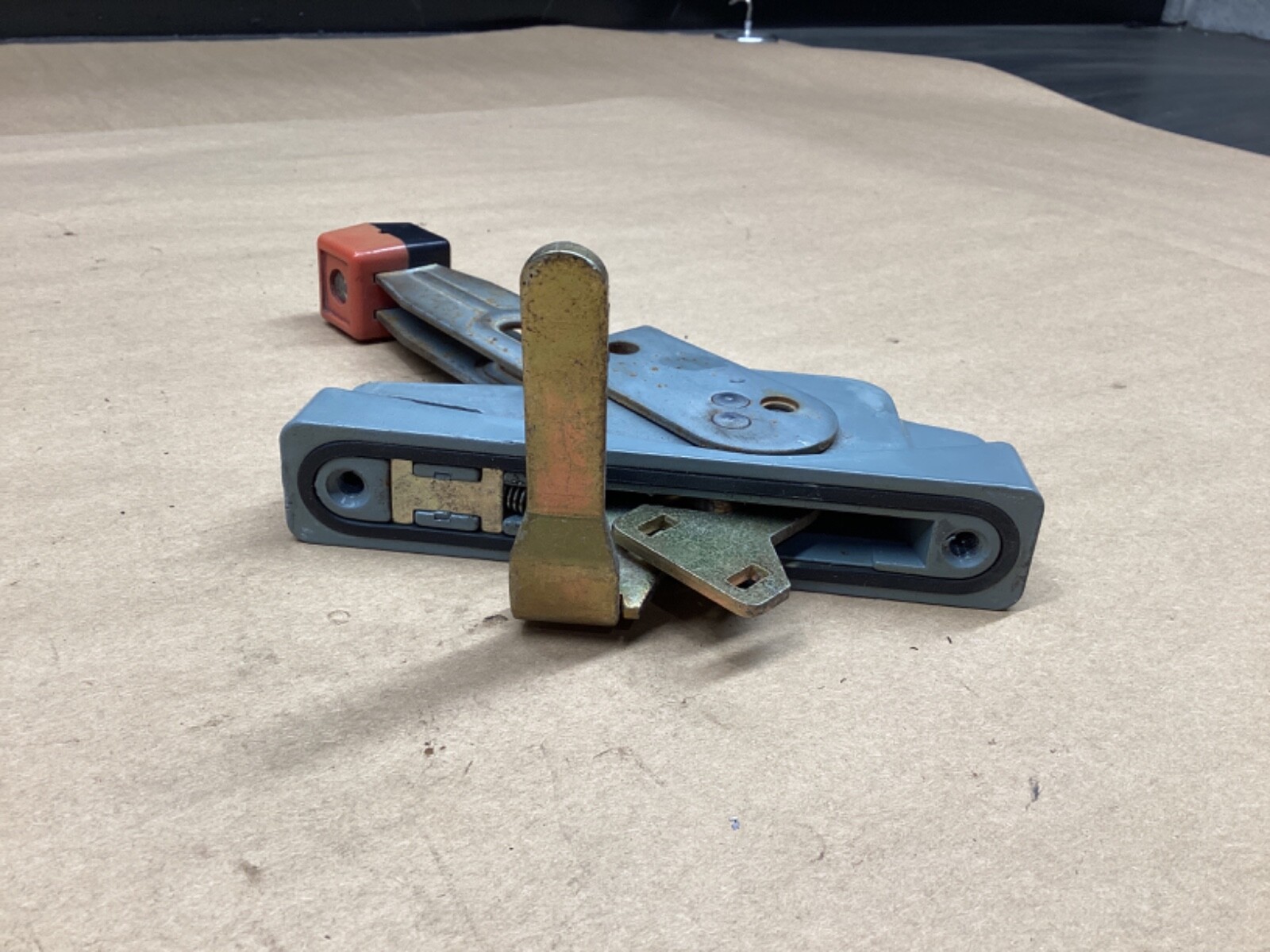 SQUARE D Disconnect Switch Flange Mounted Operating Handle #101L110