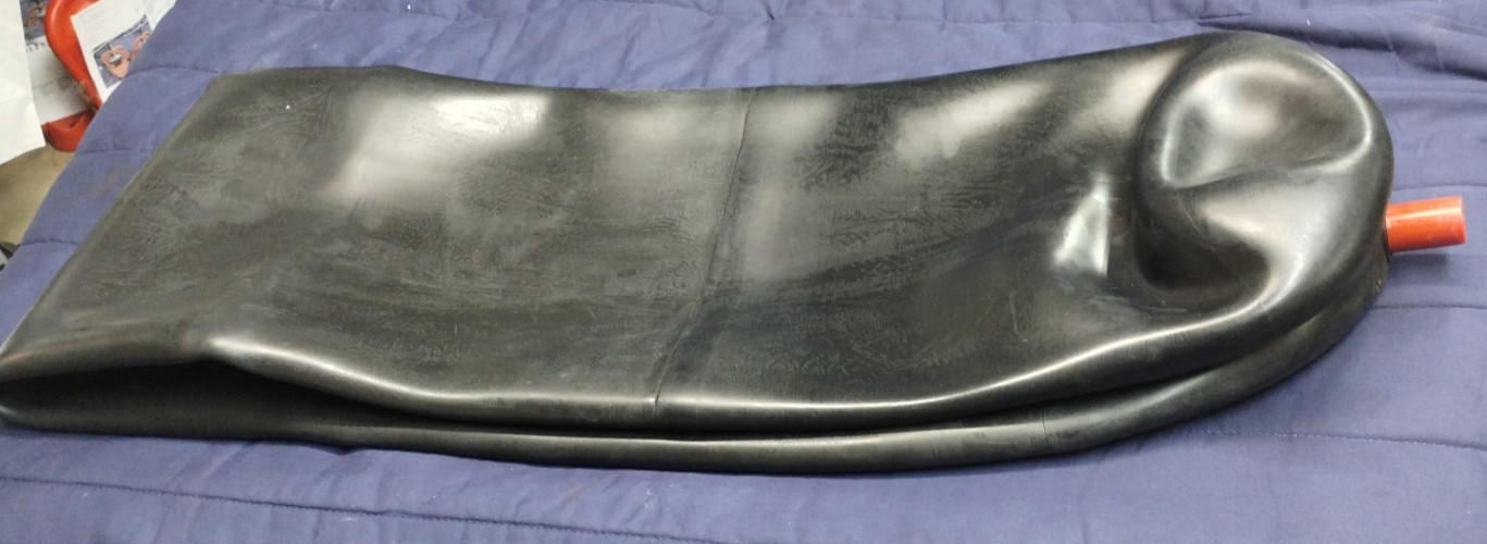 Replacement Bladder / Bag 4 Hydraulic Accumulator 1333155060 65″ x 8″ 15 Gallon
