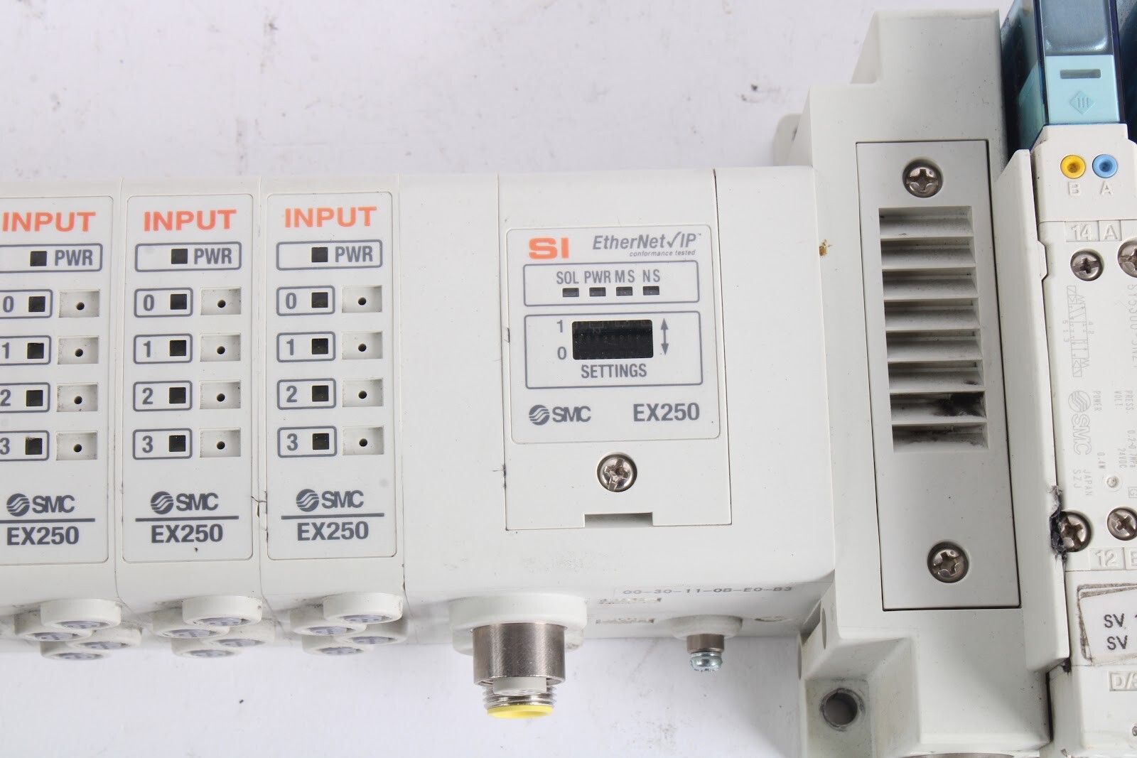 SMC EX250-SEN1 + 3x EX250-IE3 + 7x EX250-IE1 + 13x SY5300-5NZ1