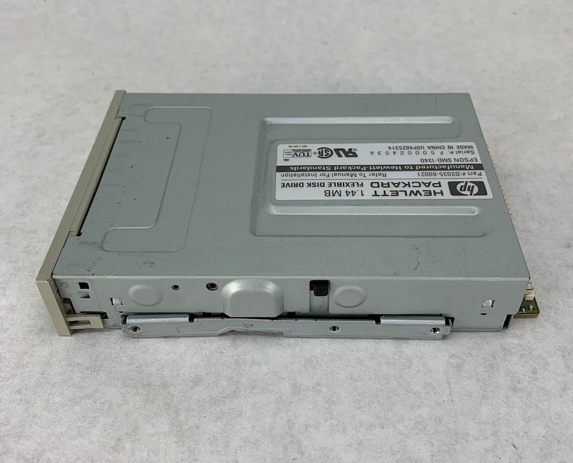 HP D2035-60021 SMD-1340 1.44 MB Flexible Disk Drive