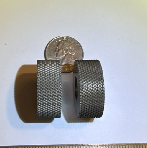 PAIR ACCU TRAK TOOLS 20 TPI KNURLING WHEELS 1 1/4 X 1/2 X 1/2 L&R DIAMOND M&F