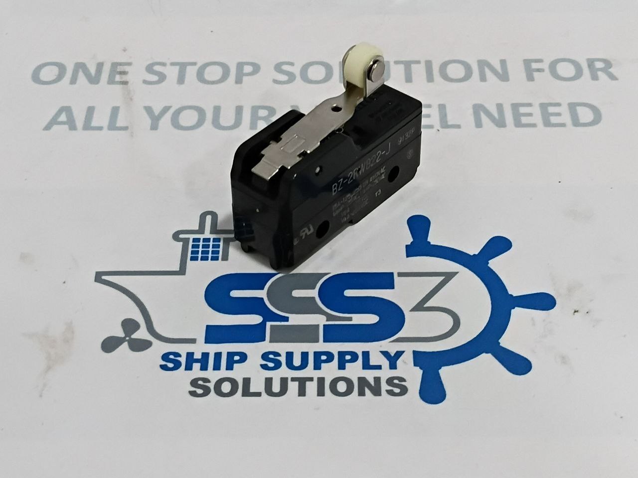 Yamatake Honeywell BZ-2RW822-J Micro Switch 15A-125 -250 OR 480V AC