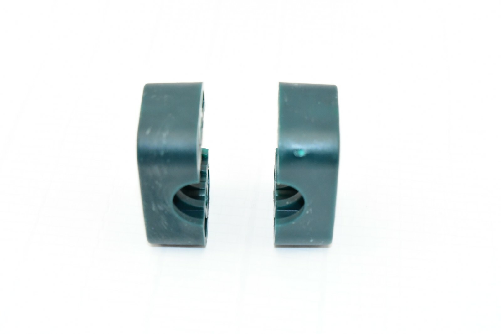(1) – 212.7-PP : Stauff Plastic Clamp Set – 1130005237 – Gr. 2 Green