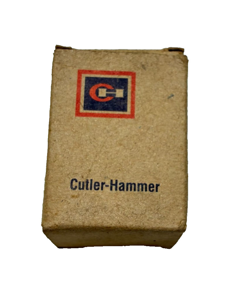 CUTLER HAMMER 10250T15111 SELECTOR SWITCH OPERATOR 2 POS. MAIN KEY