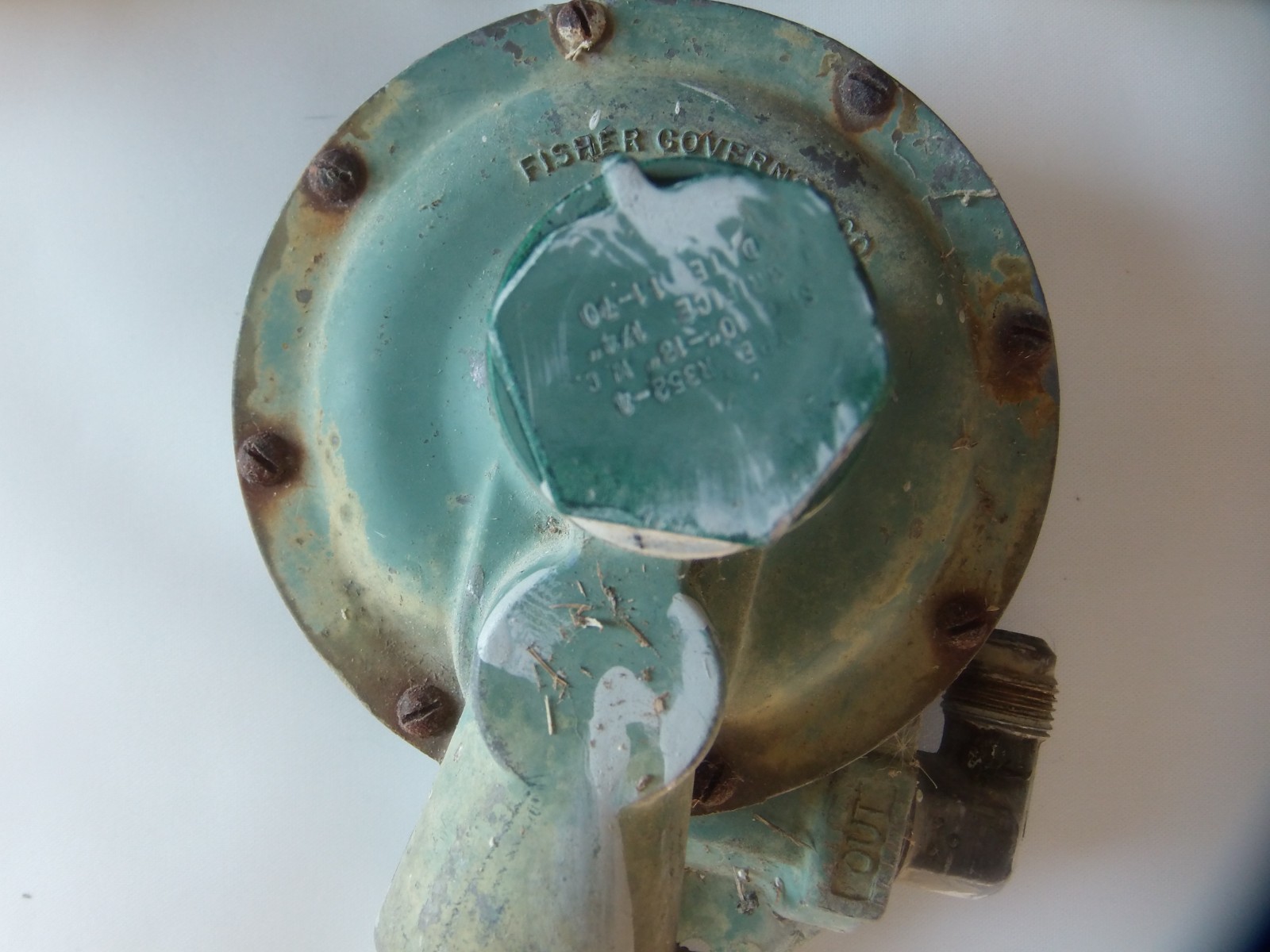 Fisher Governor LP gas pressure regulator. USED 10″ to 13″ W.C. brass included