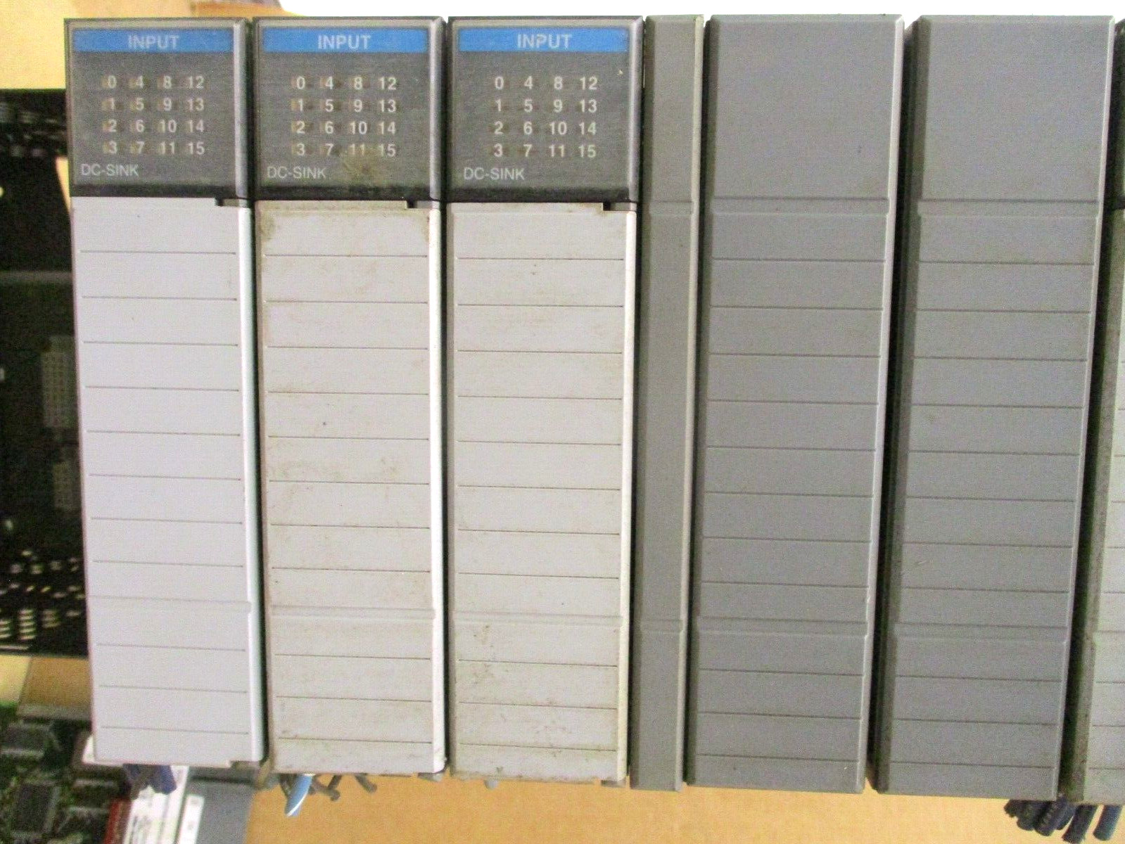Allen-Bradley SLC 500 1746-P3 Ser A 1747-DCM 1747-SDN 1746-A13 48679GN