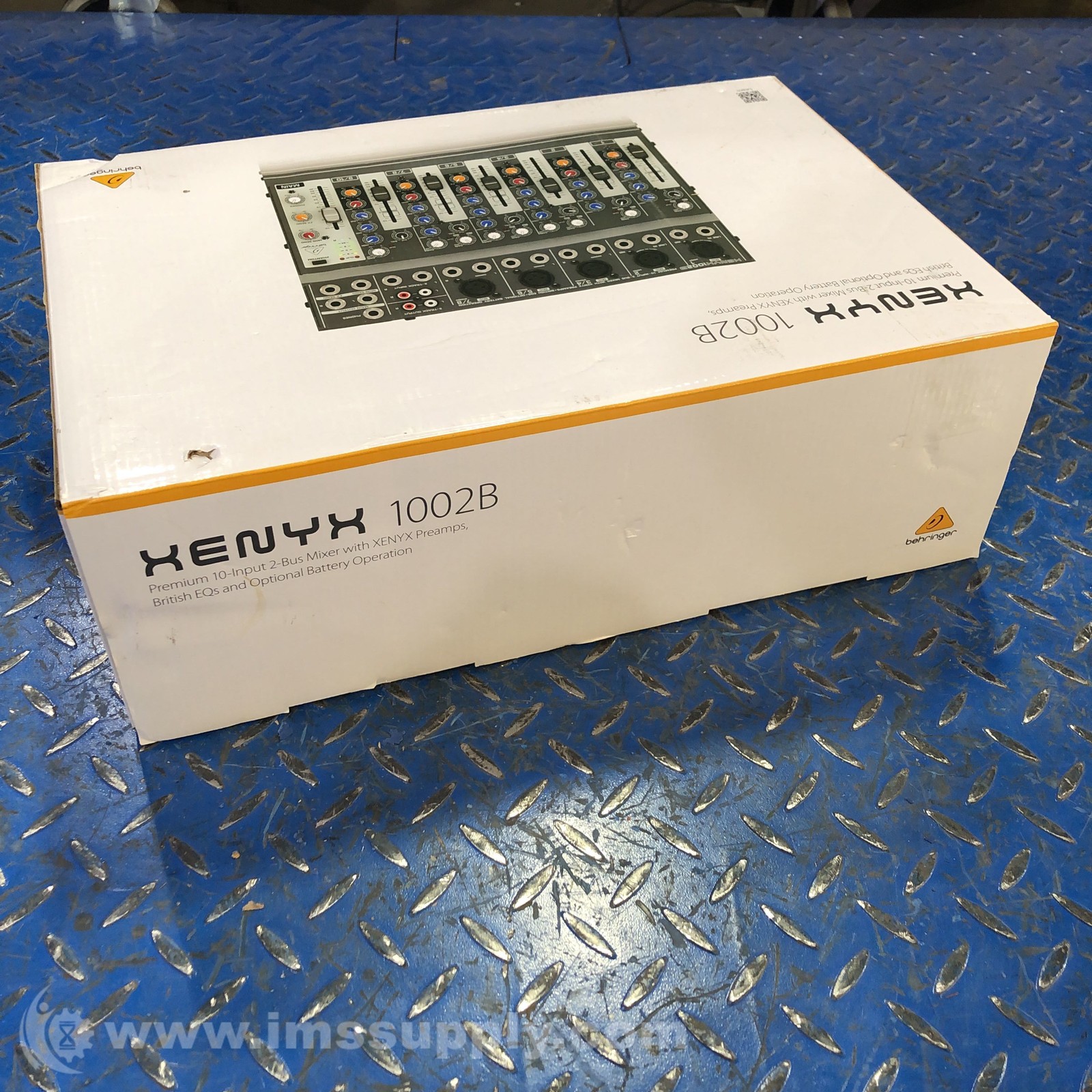 Behringer 1002B Premium 10-Input 2-Bus Mixer with XENYX Preamps FNOB