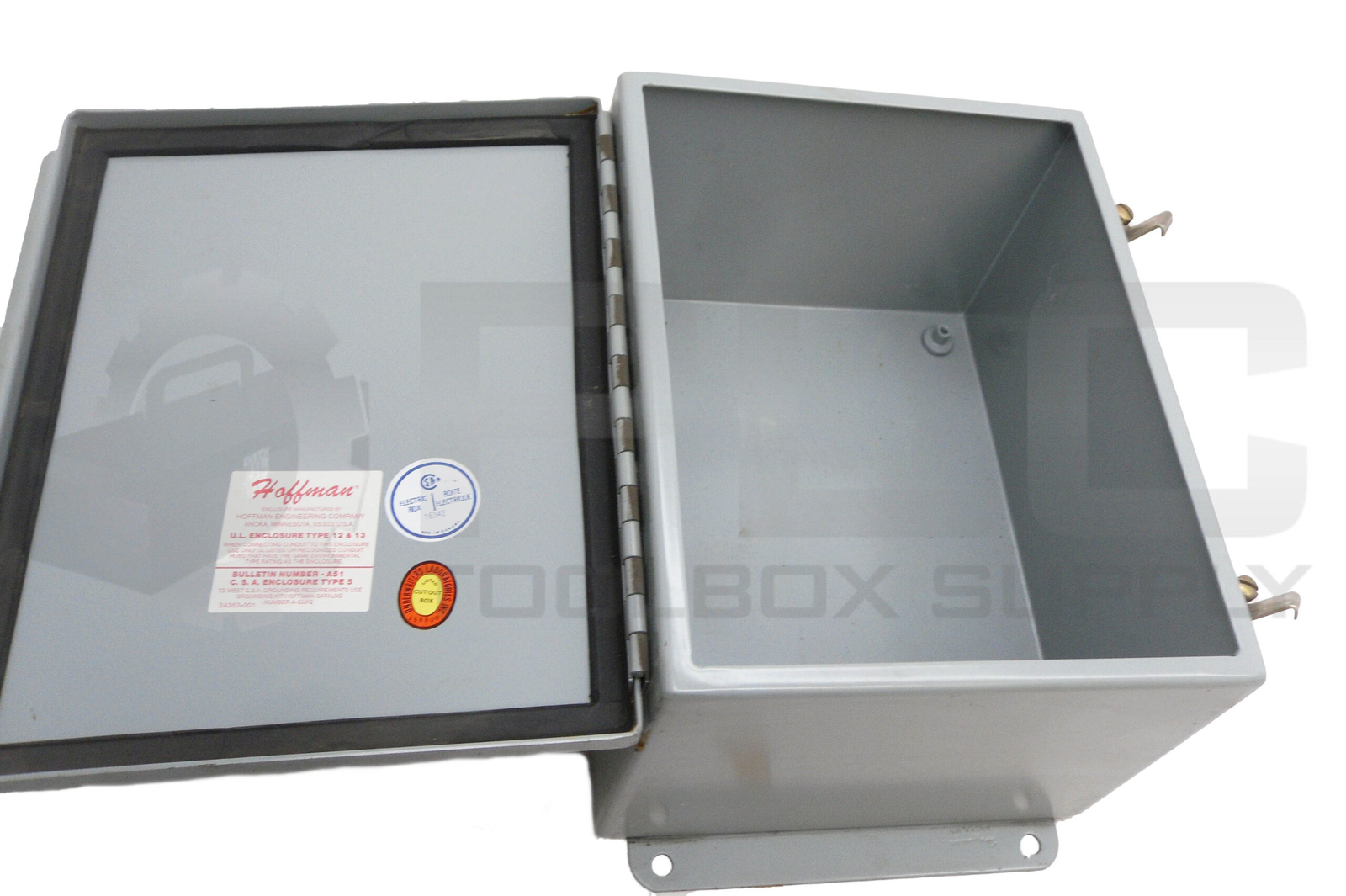 HOFFMAN A51 ENCLOSURE BOX 10″ X 8″ X 6″ TYPE 12 & 13