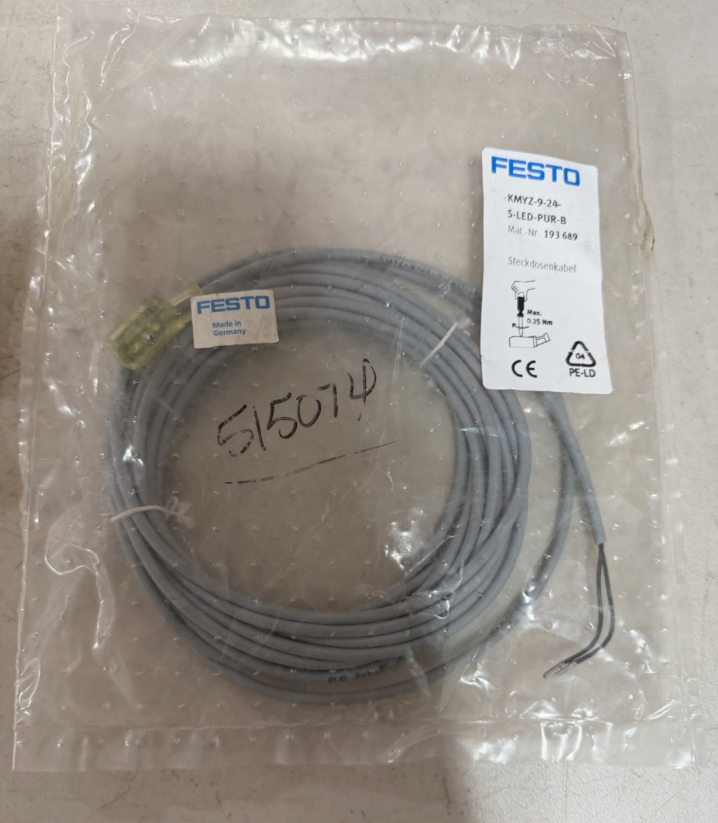 FESTO KMYZ-9-24-5-LED-PUR-B Connecting Cable 193 689