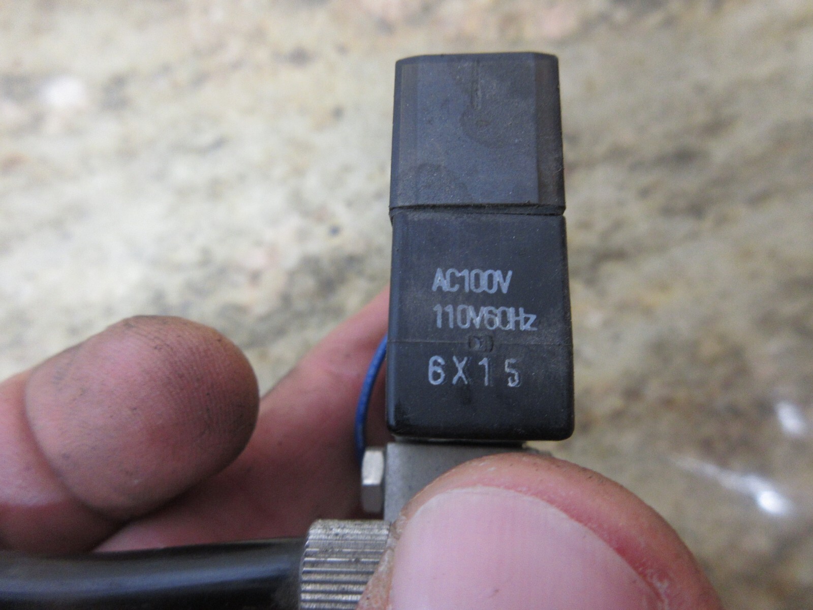 MITSUBISHI FX-10 CNC EDM VALVE FUSE SWITCH AC100V 110V60HZ 6X15 AC-100