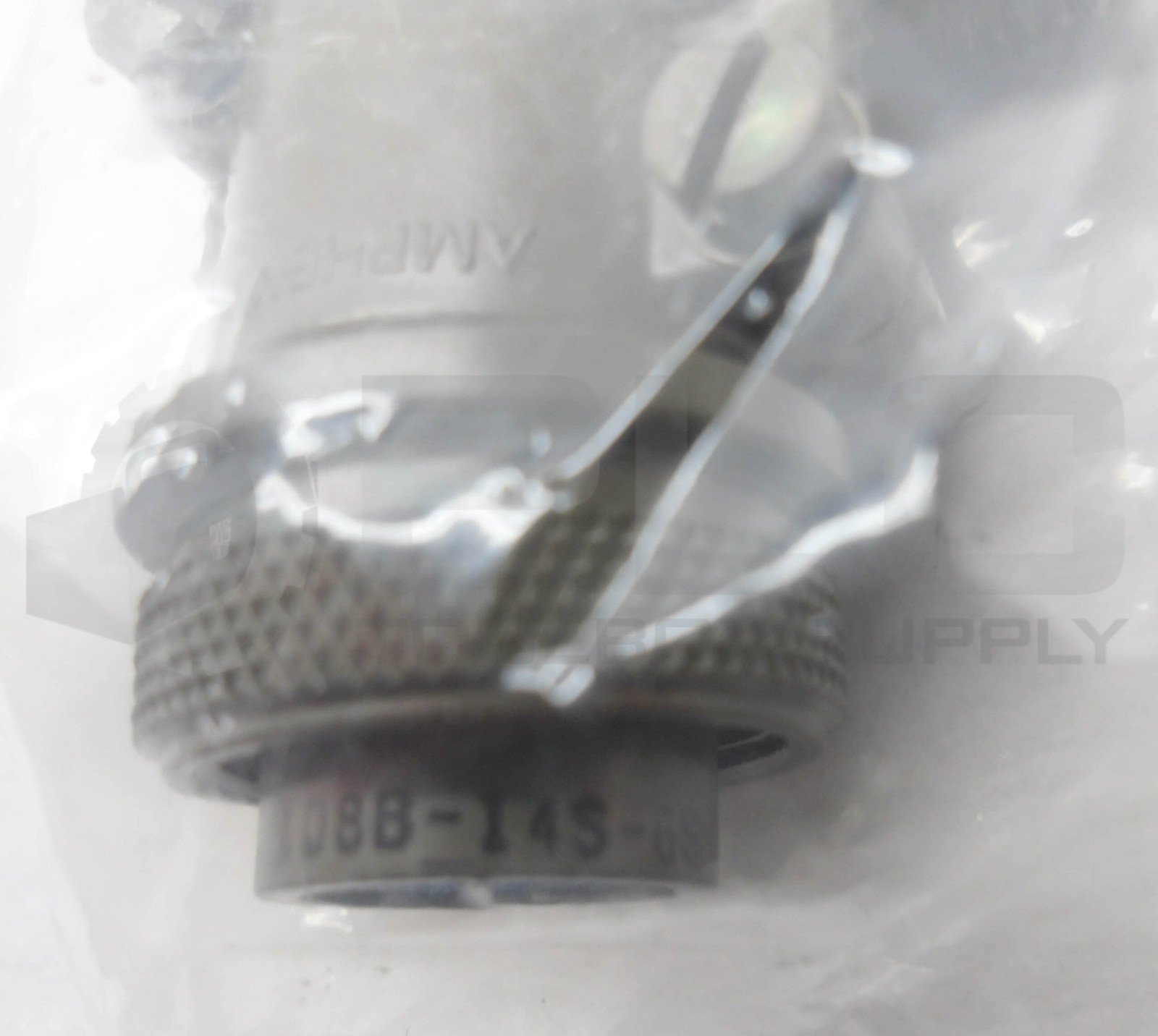 LOT OF 7 SEALED NEW AMPHENOL 97-3108B-14S-6S 6 POS ANGLE PLUG 1835
