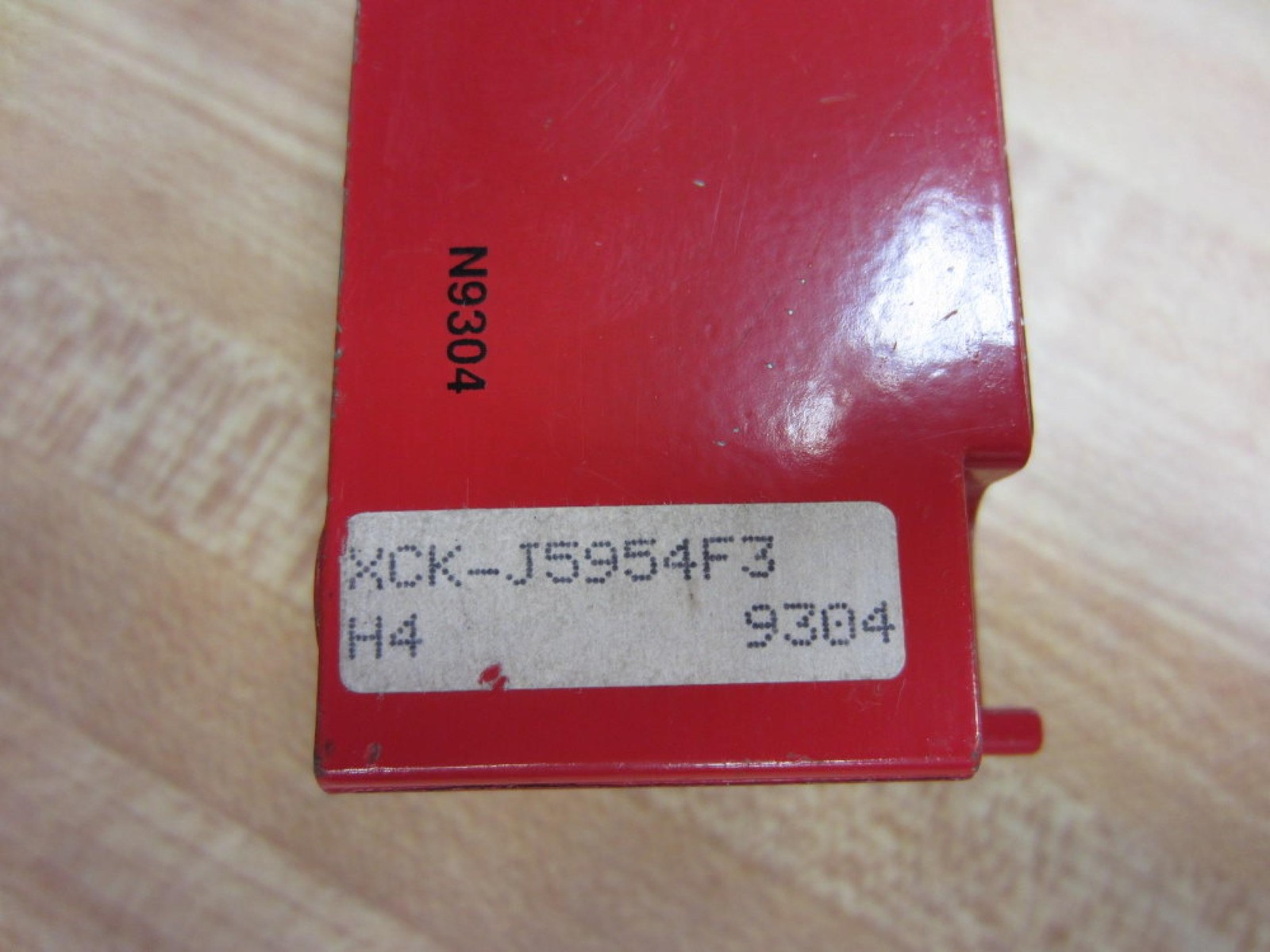 Telemecanique XCK-J5954F3H4 Switch XCKJ5954F3H4 Missing Cover