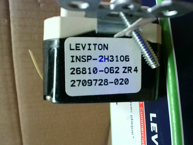Leviton GFNT2-I Ivory Receptacle GFCI Outlet W/ Wallplate – New In Box