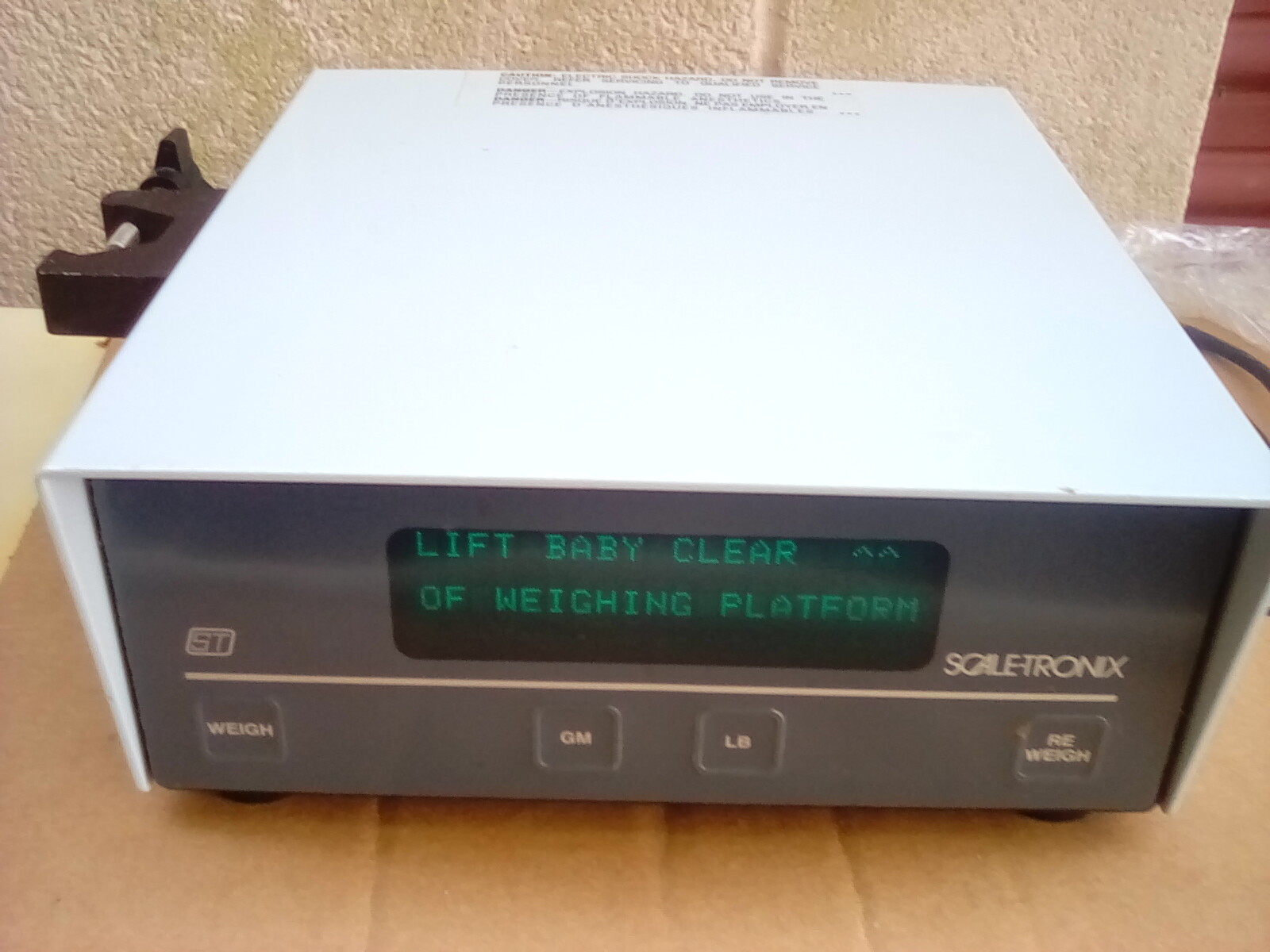SCALE-TRONIX 4002 DIGITAL READOUT SCALE