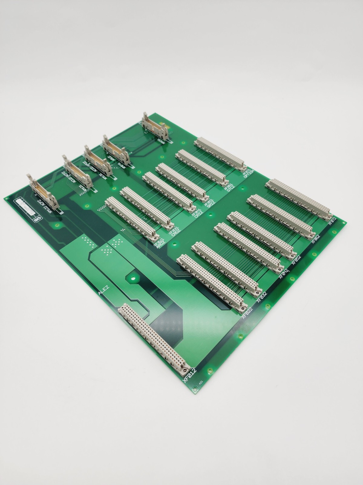 MGE UPS Systems 6739820-B 6739819XD-4B Circuit Board Priz PLC Rack MISSING CLIP
