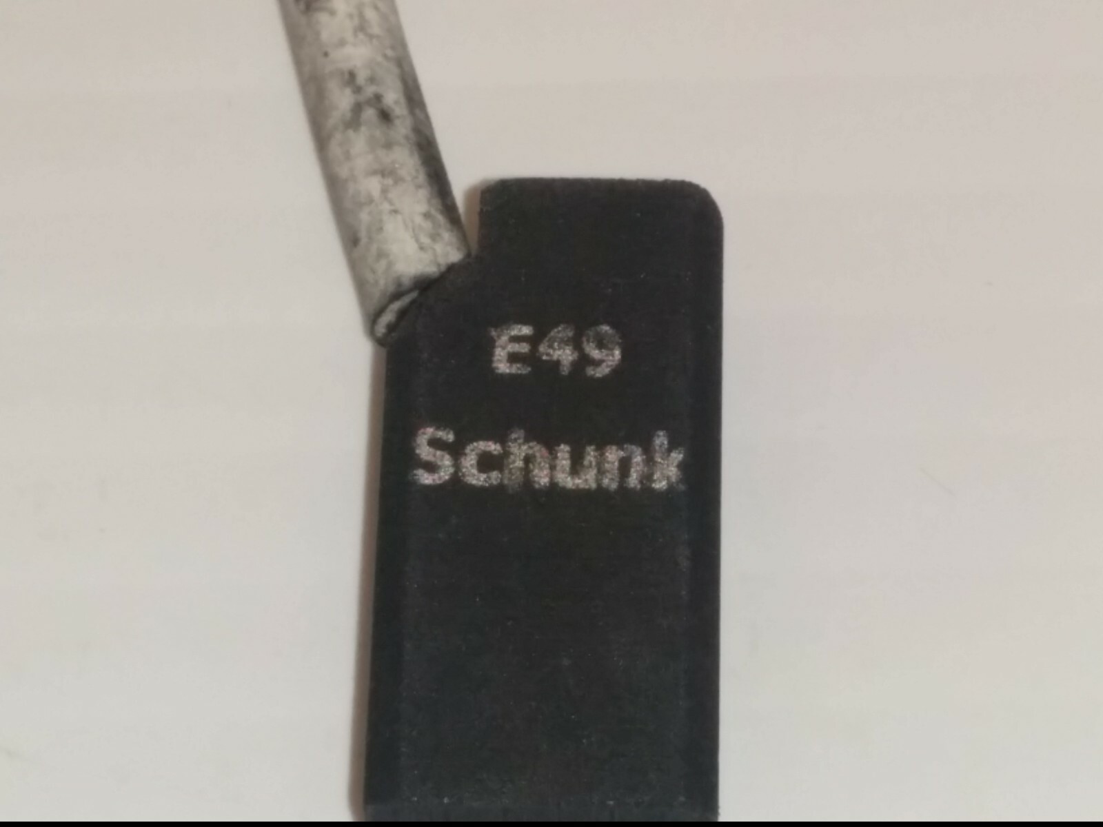 SCHUNK E49 CARBON MOTOR BRUSH, 8 x 12.4 x 25mm