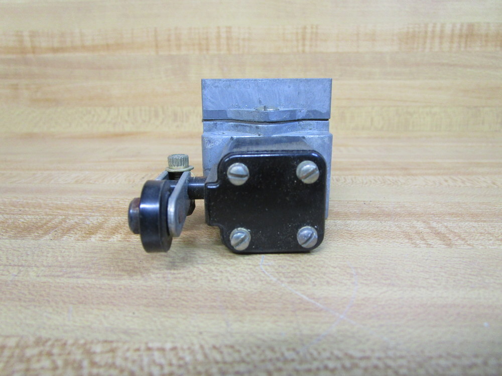 GE General Electric CR9440K1J1 Limit Switch Series A