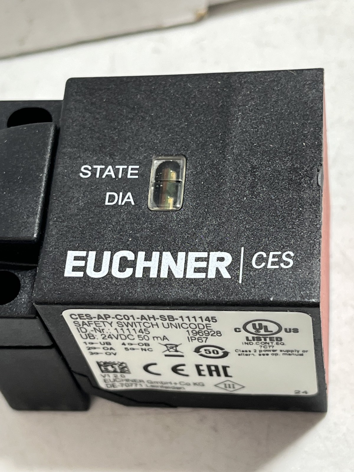 EUCHNER CES-AP-C01-AH-SB-111145 SAFETY SWITCH UNICODE 24VDC 50MA NIB