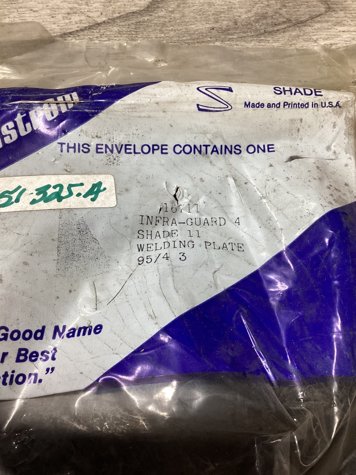 SELLSTROM 16711 INFRA-GUARD 4 SHADE 11 WELDING PLATE #103N21*SI