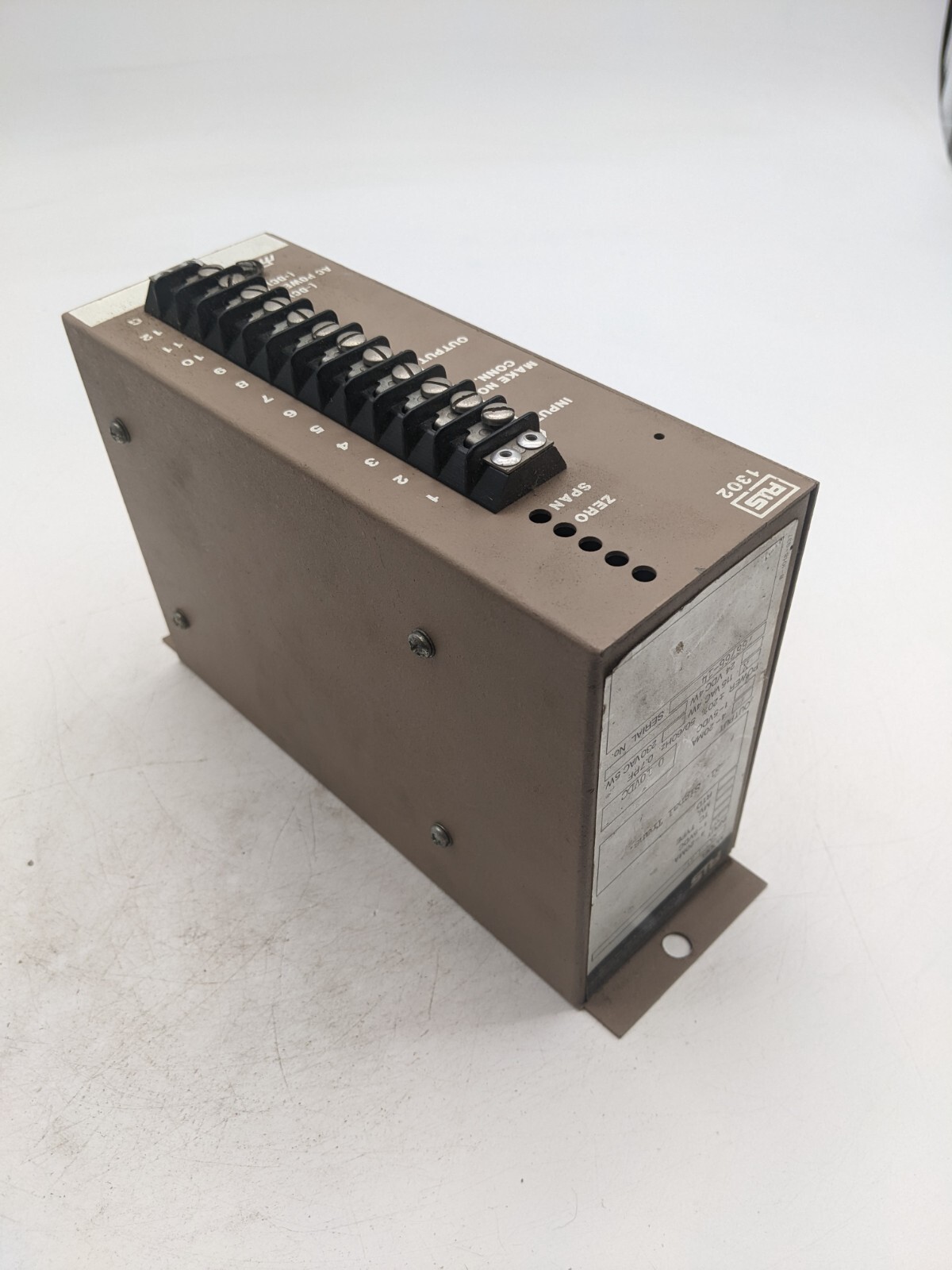RIS SC-1302 Voltage/Current Isolated Transmitter 115VAC 4-20mA 1-5VDC 4W 50/60Hz