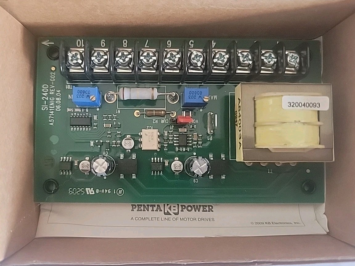 KB Electronics SIGNAL ISOLATOR KBSI-240D (9431C)
