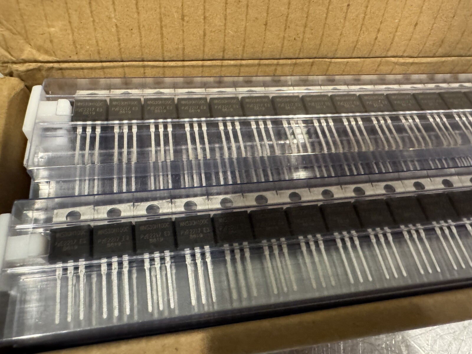 WNS30H100C WeEn Semiconductors 100V 15A PACK OF 50 NEW! FREE SHIPPING!