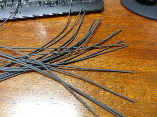 3M F221B3/64BK100 Qty of 1 per Lot HEATSHRINK 3/64 IN X 4FT BLACK LOT INCLUDES