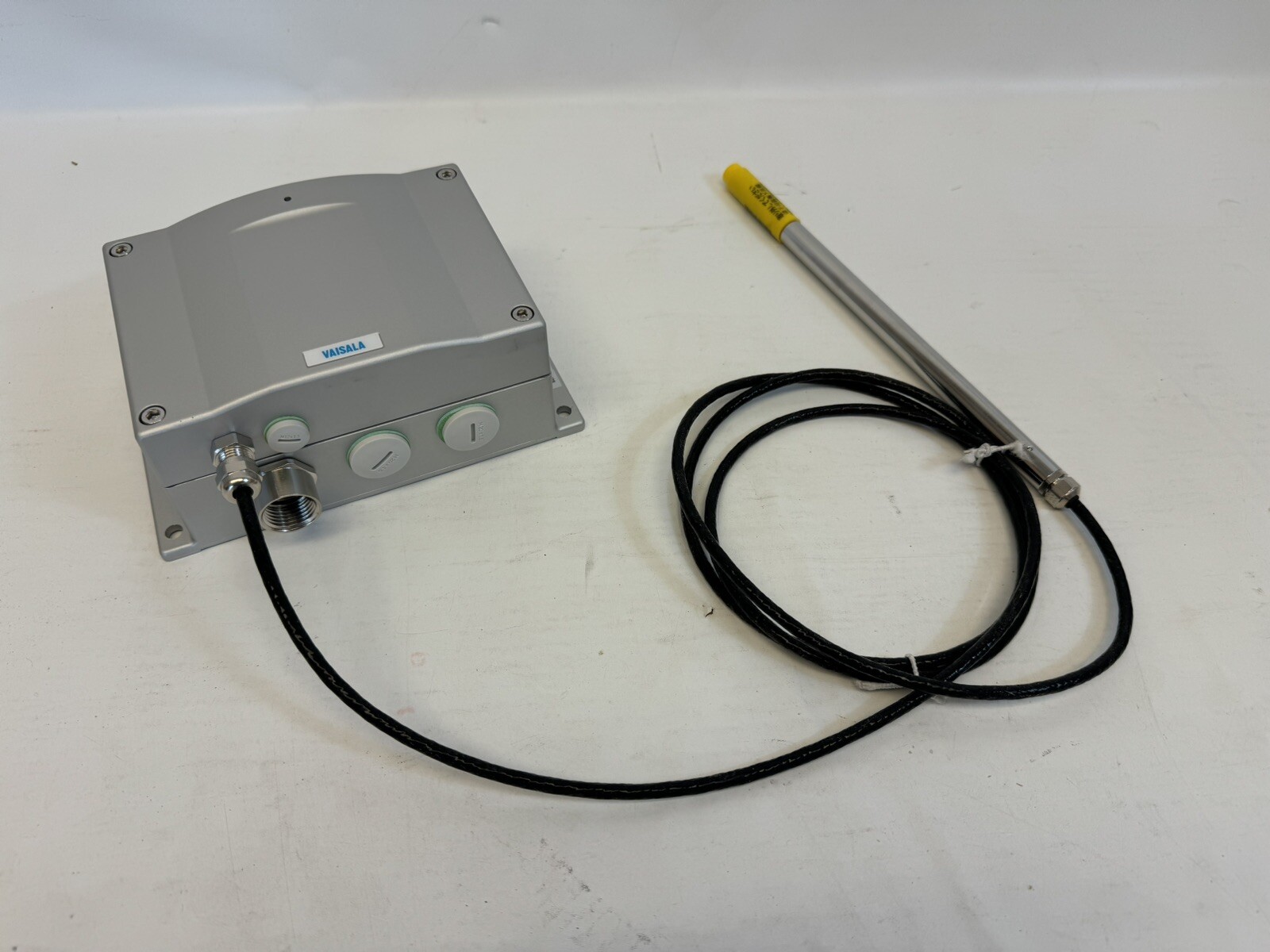 VAISALA HMT335 Humidity & Temp. Transmitter 10-35VDC ~ 5L0A001BCAJ200B01CABAA1