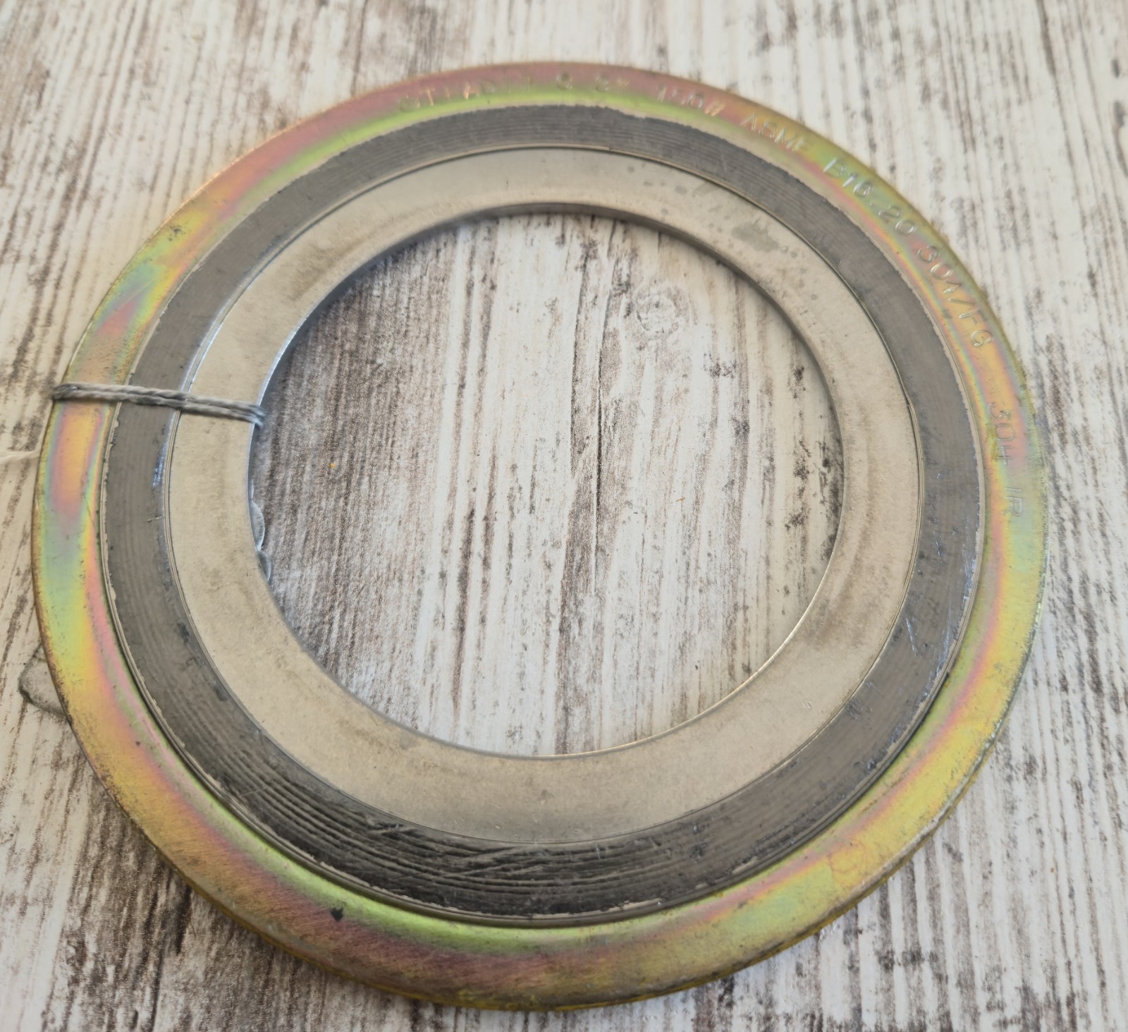 Teadit Spiral Wound Gasket 6″ 150# ASME B16.20 304 Stainless Steel / FG