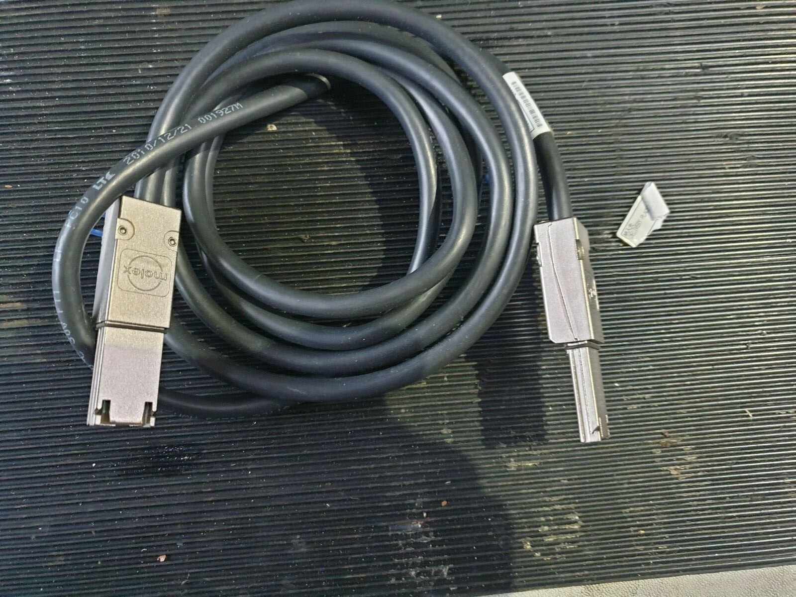 HP 407344-003 MINI SAS CABLE (R5S2.1B2)