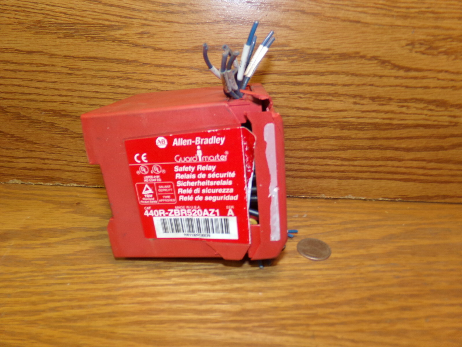 Allen Bradley 440R-ZBR520AZ1 Series A Safety Relay *FREE SHIPPING*
