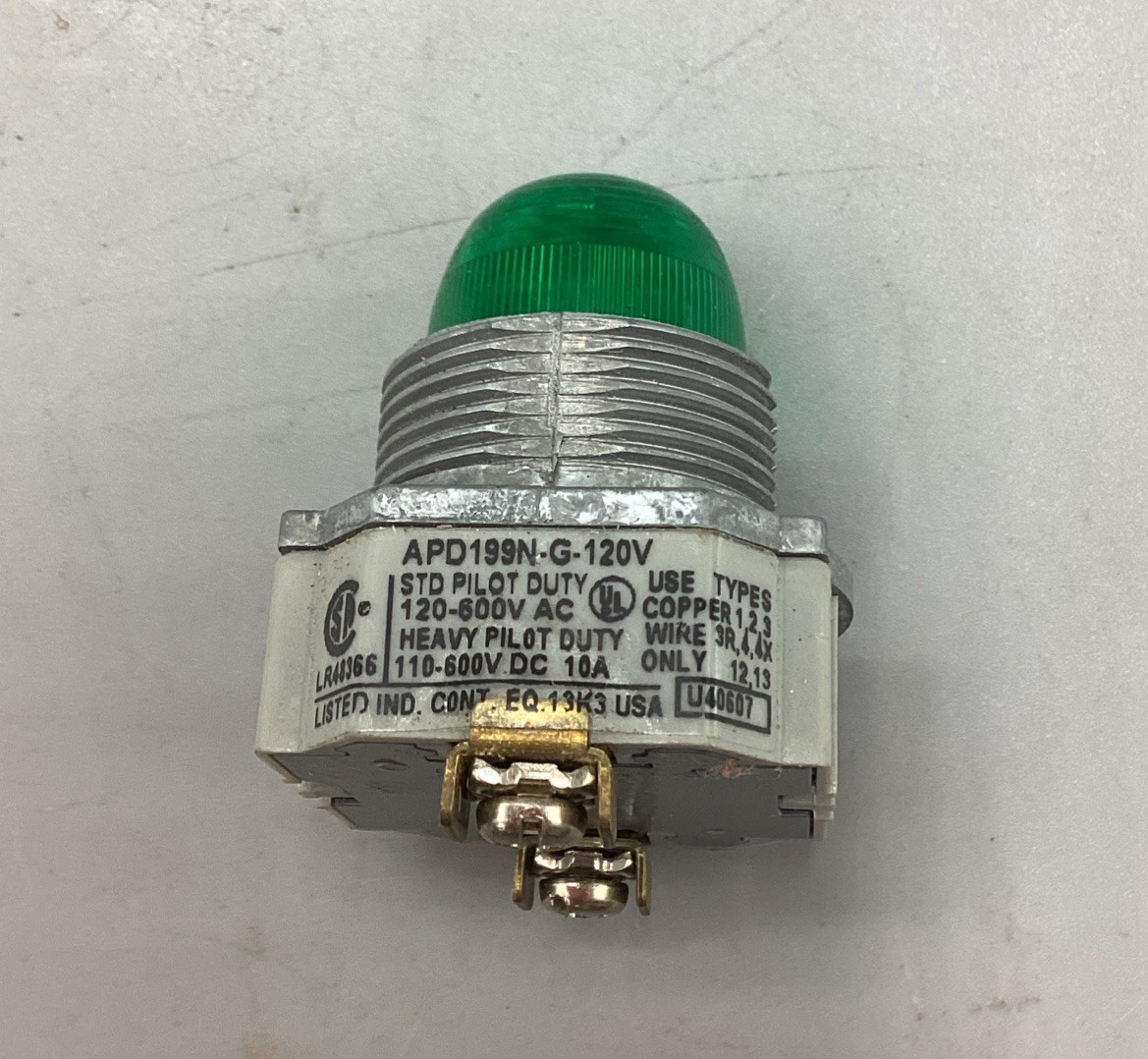 USED IDEC APD199N-G-120V Heavy Duty Green Indicator Pilot Light