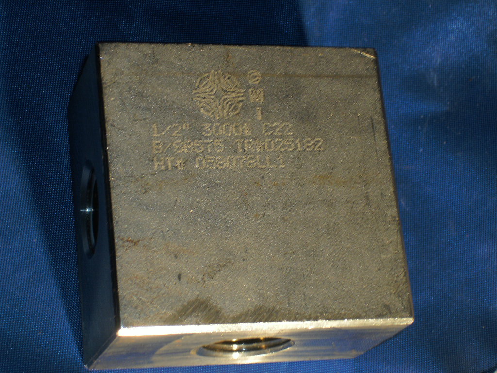 CORROSION MATERIALS 1/2″ FNPT C22 HASTELLOY TEE 3000# HIGH PRESSURE CROSS 4 WAY