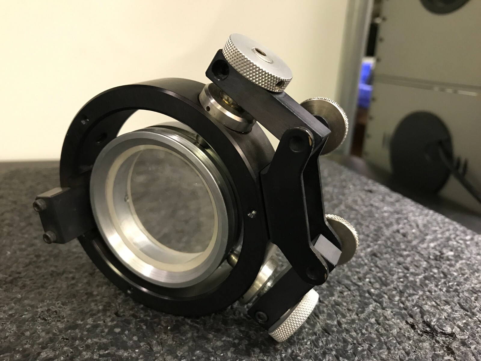 OPTICS Manual Centering Ring Optical Mount