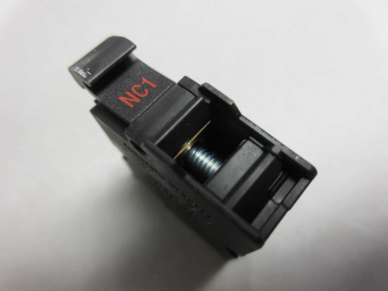 1PC EATON CONTACT M22-KC01 New Fast Shipping