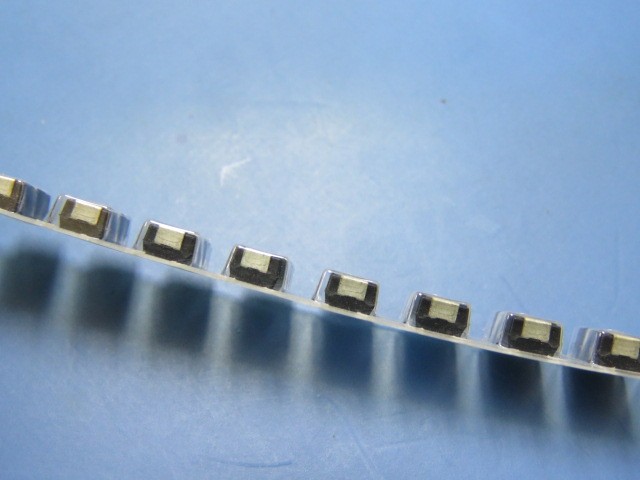 EPCOS B76010D2279M40 Qty of 20 per Lot TANT D-CASE=7343-31 EIA 10V 220UF 20% TO