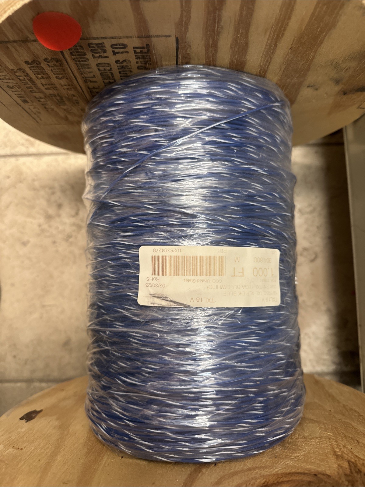 Spool of TXL18-V 18 19BC TXL TXP blue with white stripe copper. wire/cable