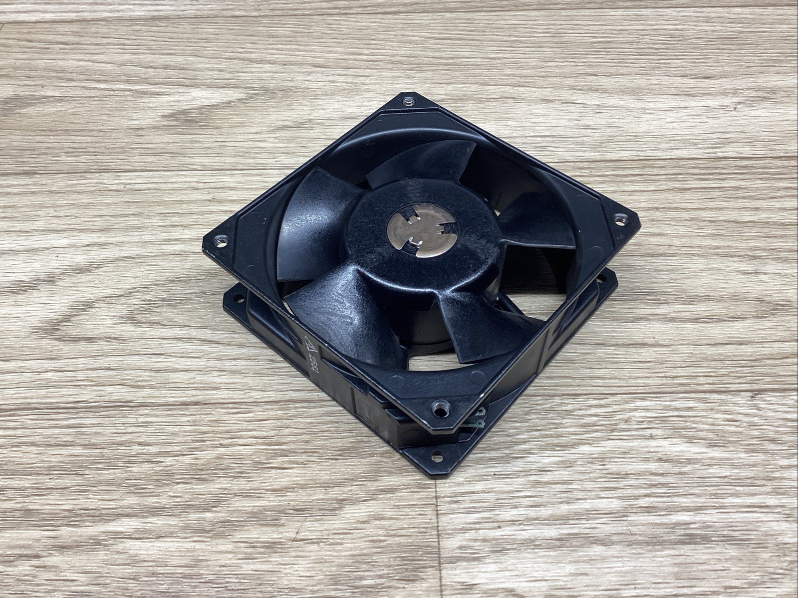 NOS ETRI MODEL 125 XR 125 XR 182 50/60HZ 115V 260/200MA 18/15W FAN #824F131*CO