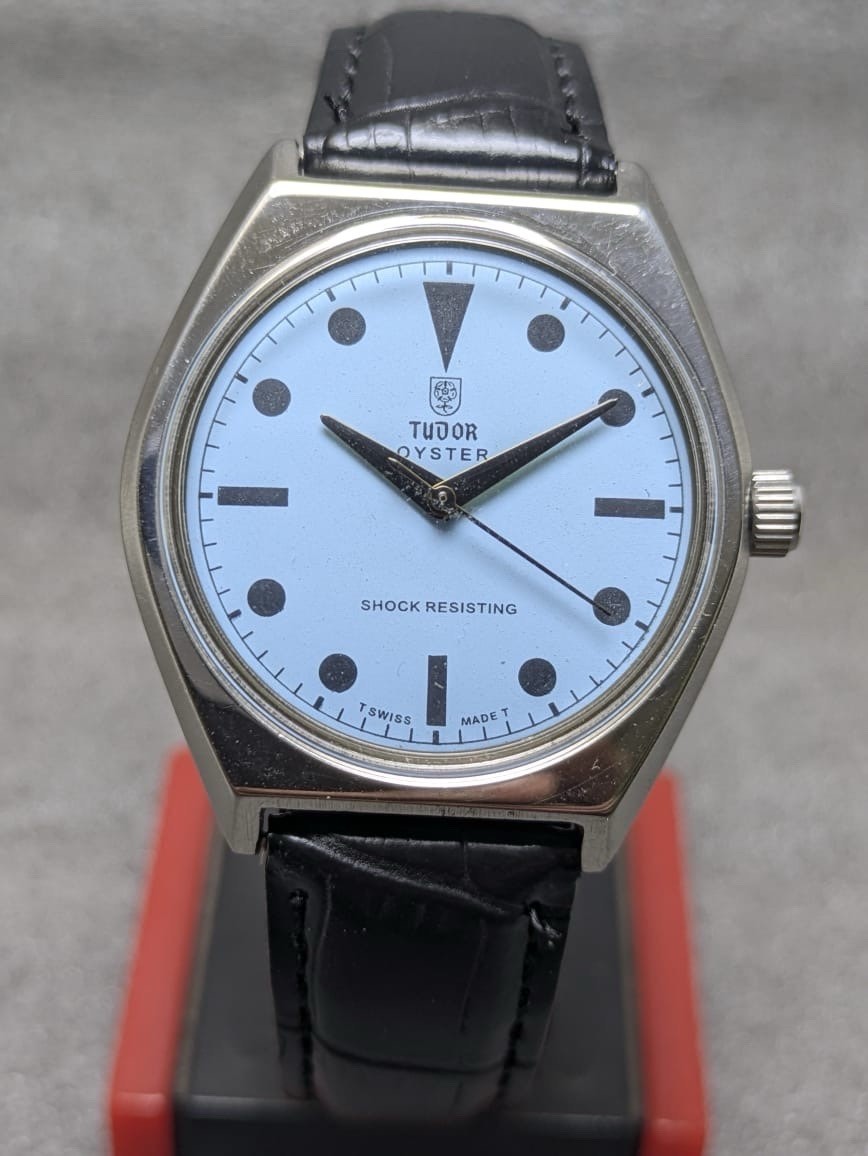 Vintage Tudor Oyster 17 Jewels Manual Winding Swiss Made Men’s Watch