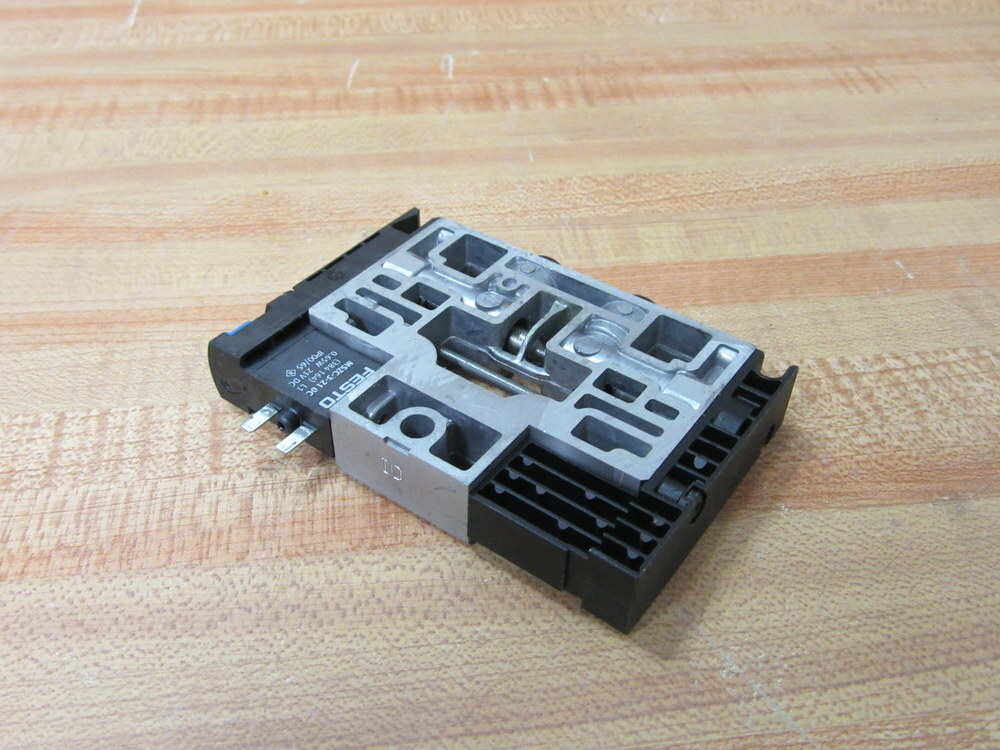 Festo 161 360 Valve CPV14-M1H-5LS-1/8 21VDC Coil