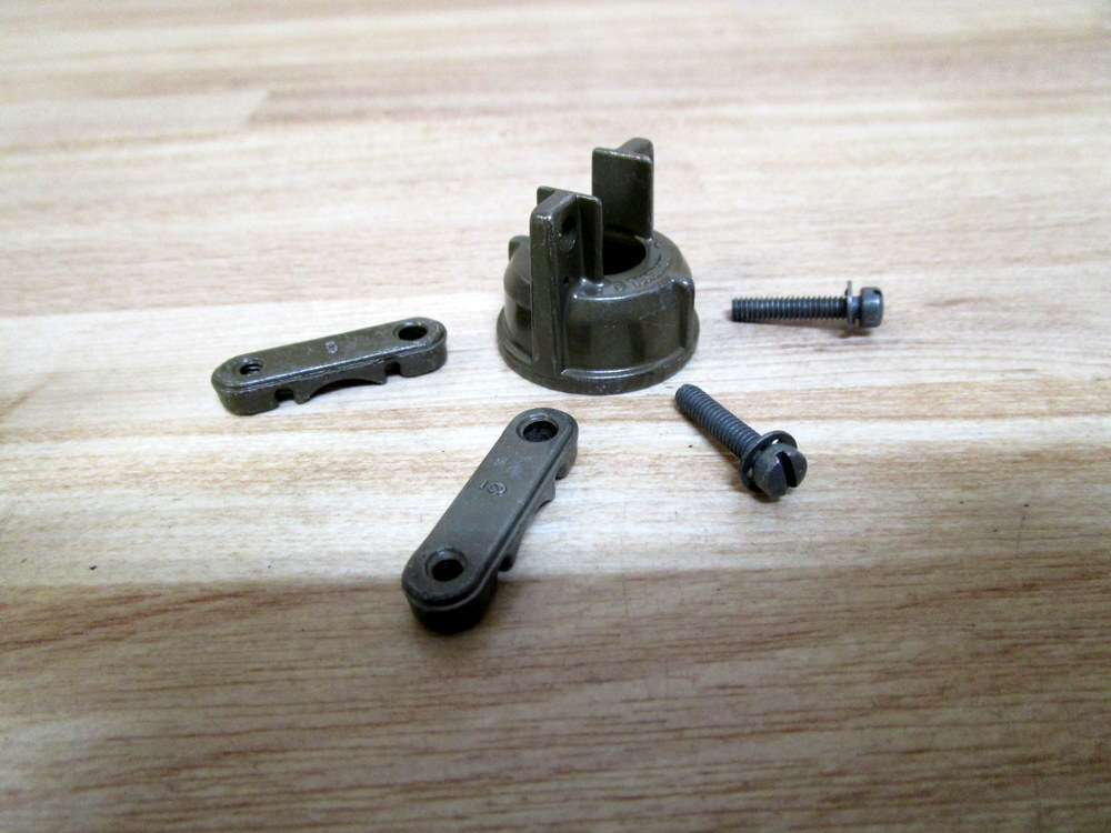 Amphenol 97-3057-1007 Cable Clamp 9730571007 (Pack of 5)