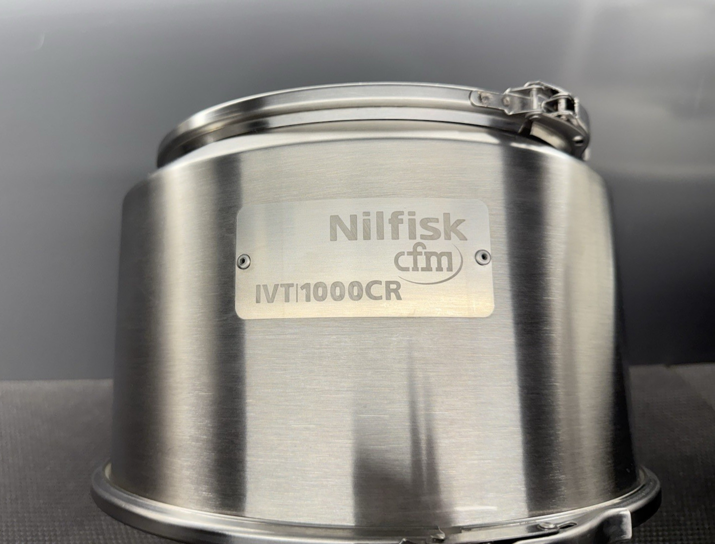 Nilfisk IVT 1000CR Vacuum with Safe-Pak,