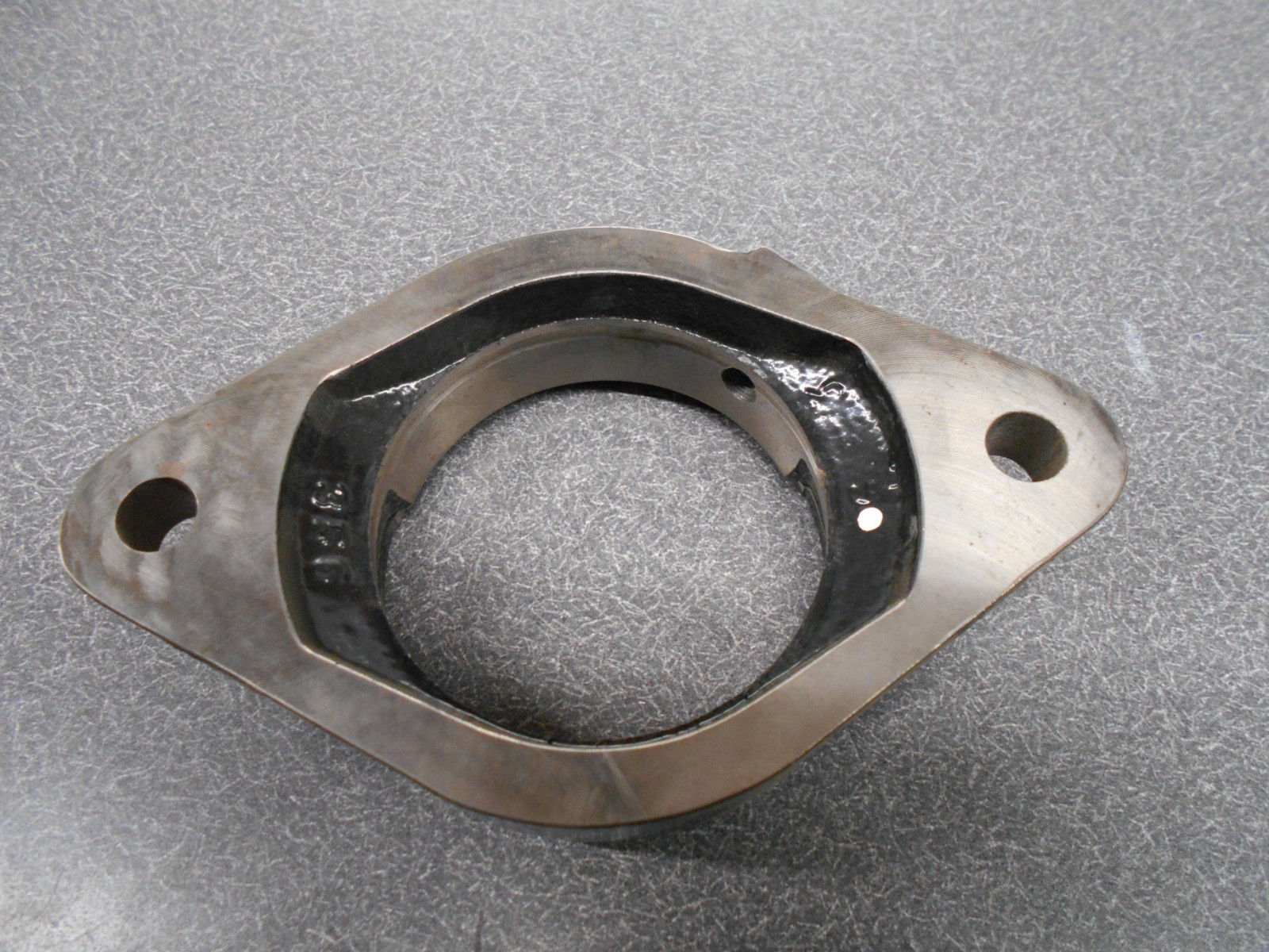Burns/Tisco 85mm 2-Bolt Greasable Bearing Flange. T85-R. NEW!