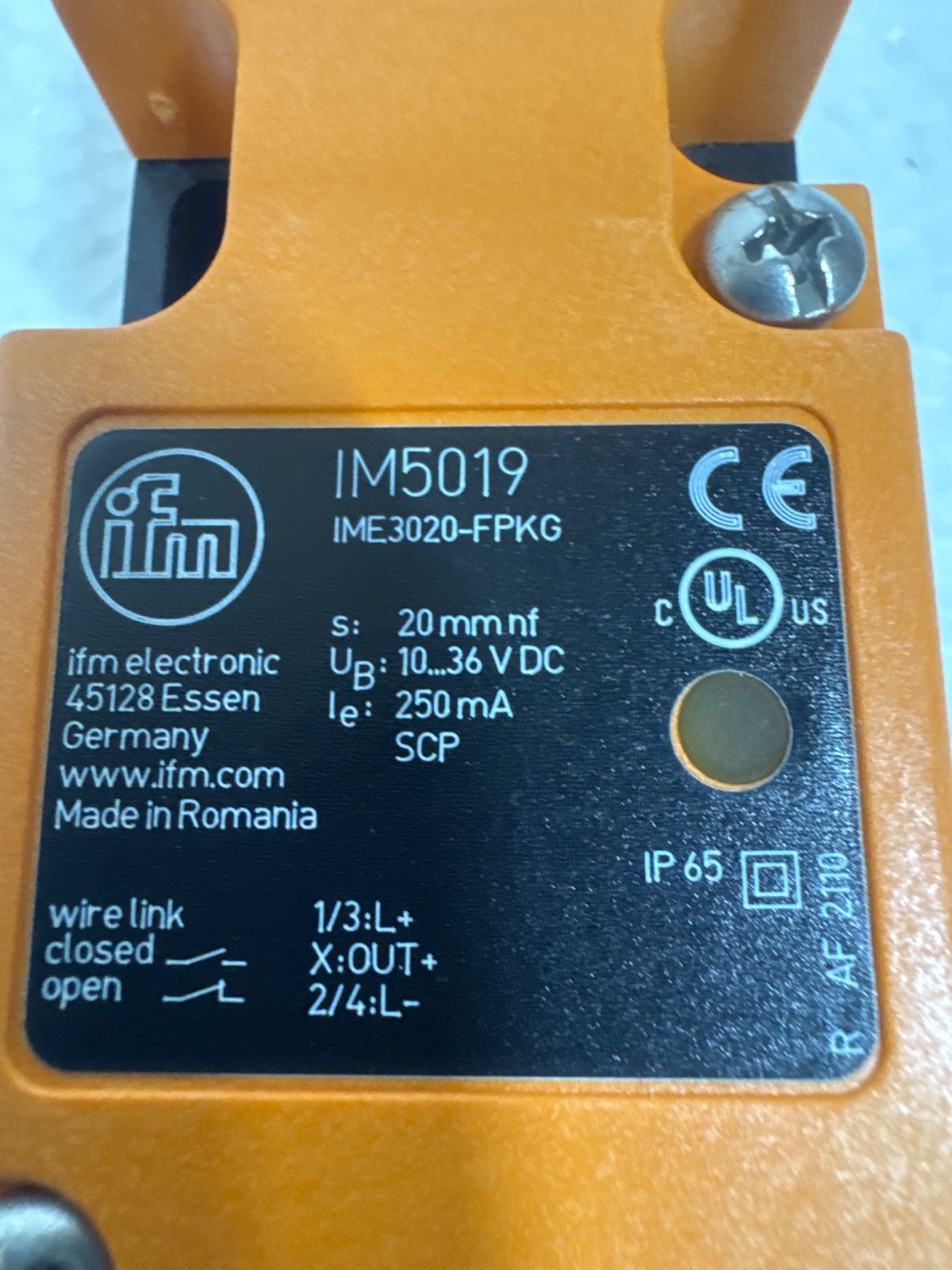 IFM IM5019 IME3020-FPKG Inductive Sensor (old box)