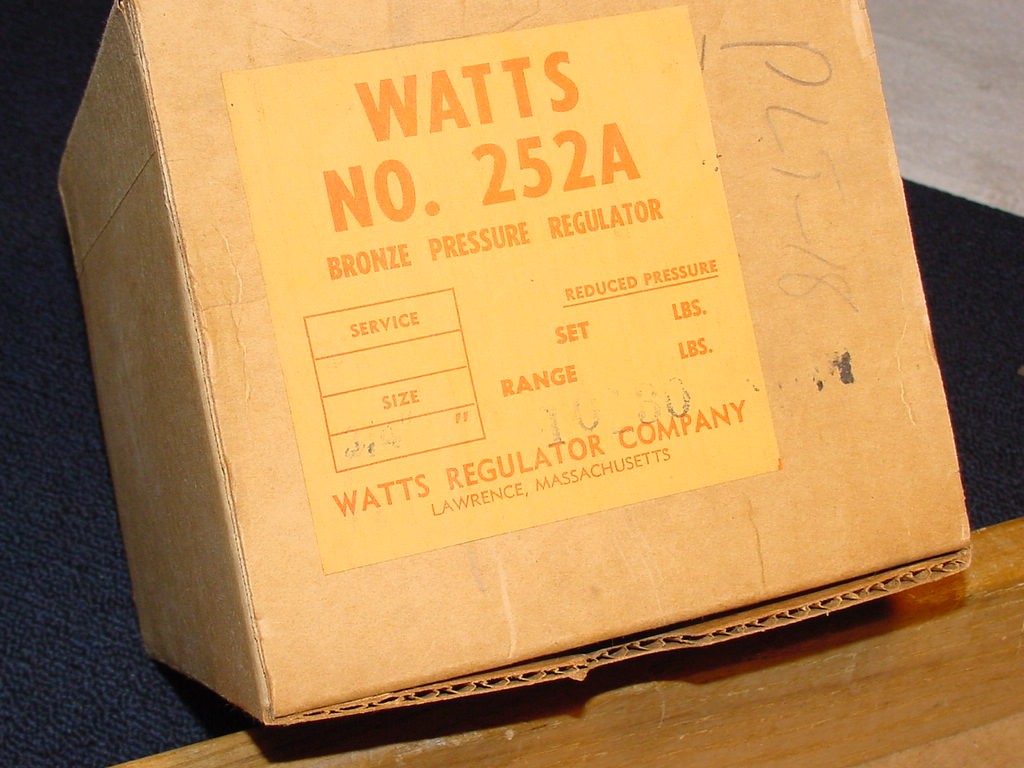 Watts 252A Bronze Pressure Regulator, 3/4 FNPT, Range 10-30Psig, Steam, 146M1