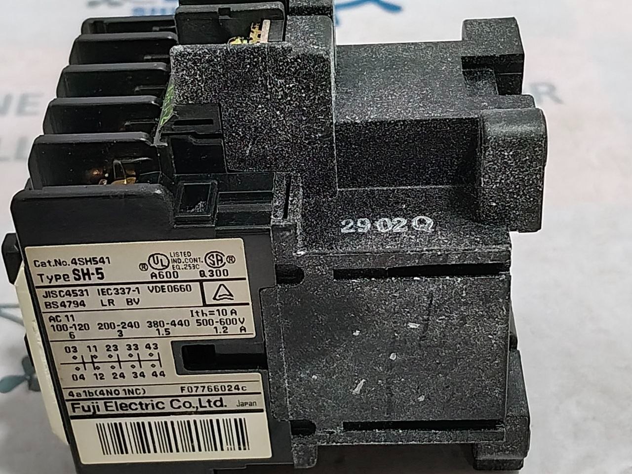 Fuji Electric SH-5 Contactor 100V 50Hz 100-110V 60Hz 10A (Unused New)