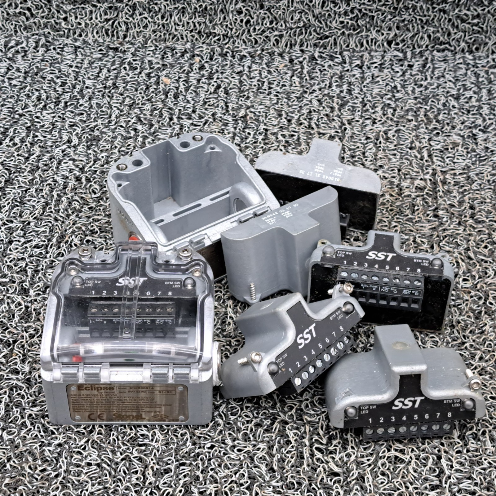 StoneL Eclipse EN330021A / SST 316041 21 17 32 (LOT)